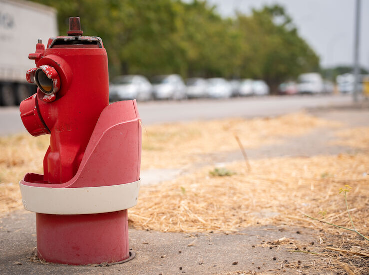 El Ayuntamiento de Mrida renueva el sistema de hidrantes contra incendios