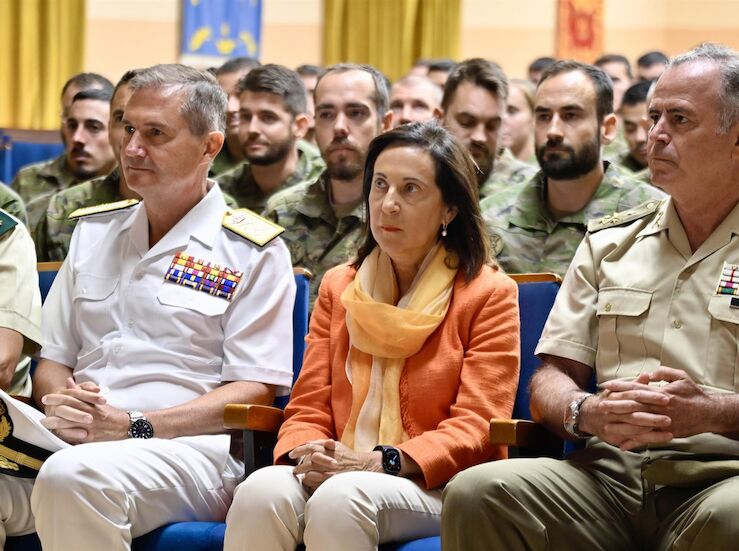 Robles cree suficientes los medios areos en los incendios que se combaten en el pas