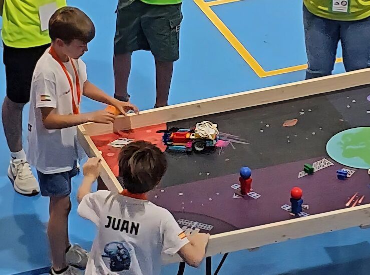 3 equipos cacereos estarn en la final nacional de la World Robot Oympiad en Cceres