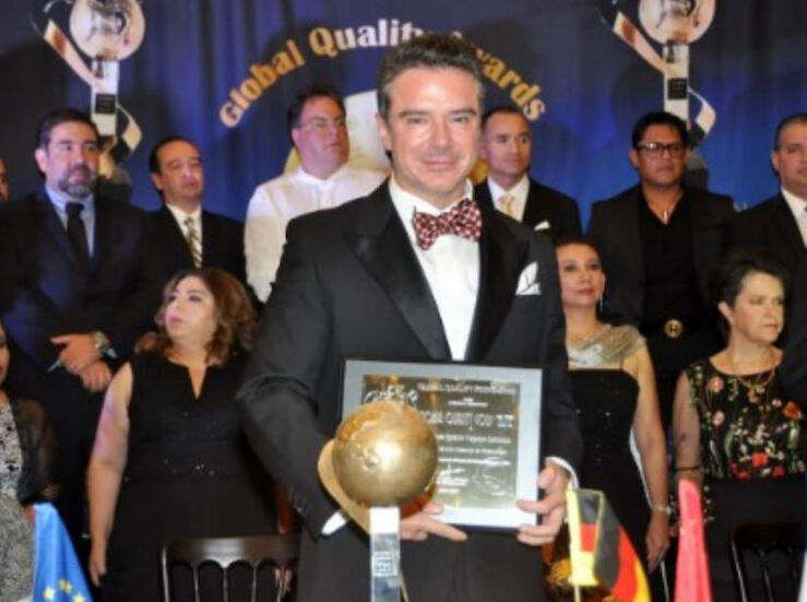 El Dr Manuel Ignacio Vejarano Restrepo fue distinguido por la Global Quality Foundation