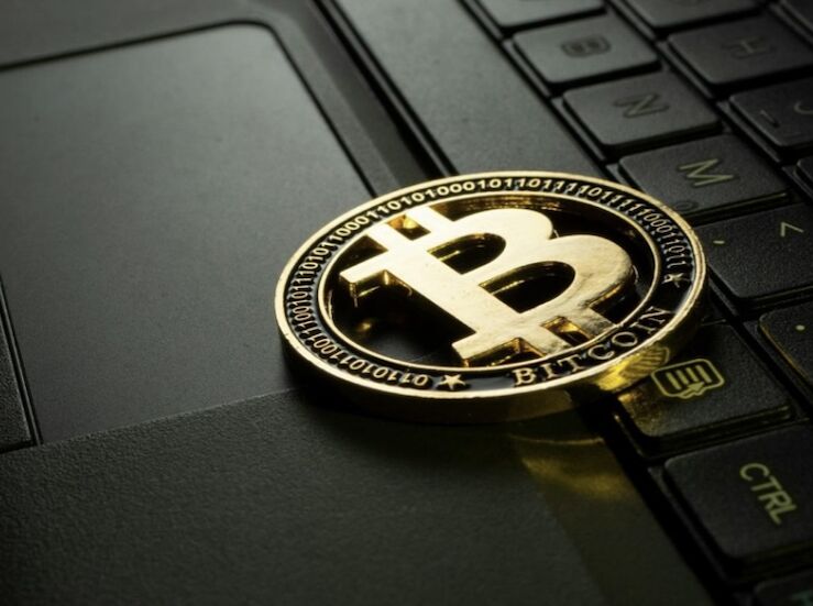 Apuestas mviles avanzan con uso de criptomonedas en el juego online