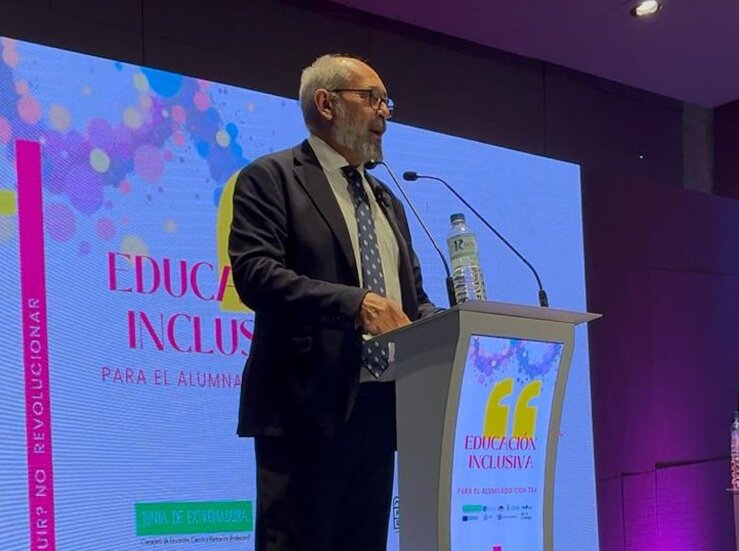 Junta reafirma su compromiso con el alumnado con autismo y su inclusin en las aulas