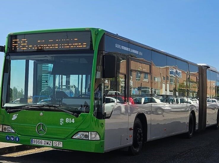 Junta reserva 66M para mantener gratuidad de viajes en bus dentro de Extremadura en 2026