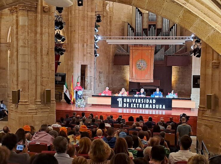 La UEx afronta el curso 20252026 con ms alumnos y con el reto de una mejor financiacin