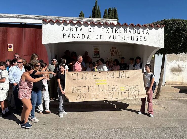 Fademur Extremadura reclama a Junta solucin urgente a la falta de transporte escolar