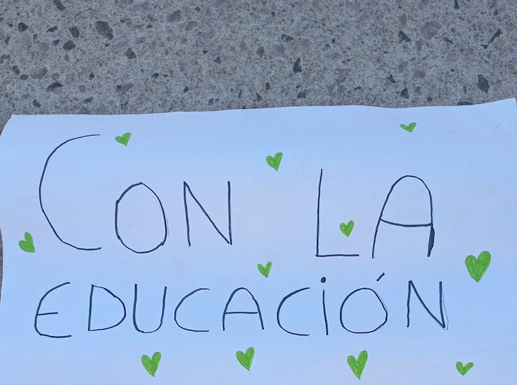 Conflicto del transporte escolar deja a unos 5000 alumnos extremeos sin poder dar clases
