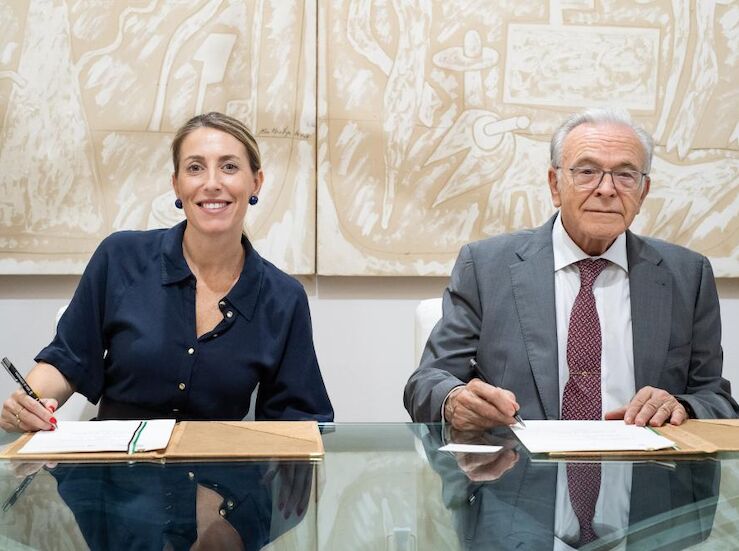 Junta y Fundacin La Caixa renuevan su colaboracin aumentando su presupuesto un 18