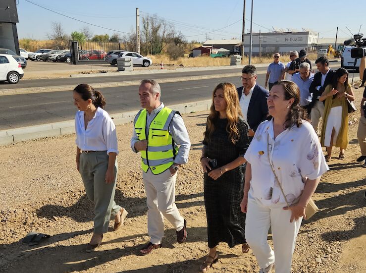 El carril bici y peatonal que unir Don Benito y Villanueva estar finalizado este ao