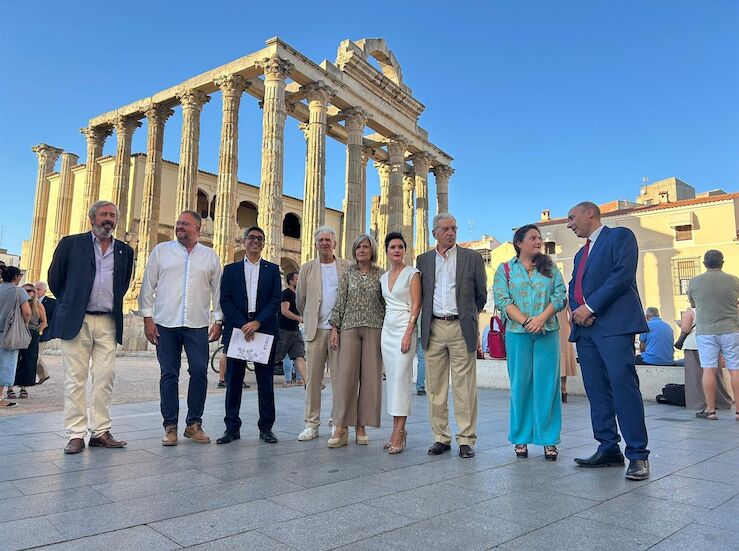 Celebrado el Da de Maximiliano Macas en XXV Aniversario Instituto Arqueologa de Mrida