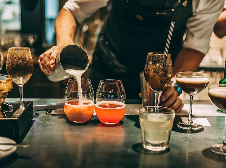 The Doctor Cocktail el santuario de la coctelera que no te puedes perder en Salamanca