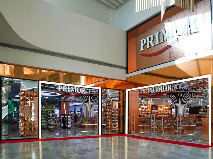 El Faro de Badajoz aumenta su oferta con reaperturas de Stradivarius Primor y Scalpers