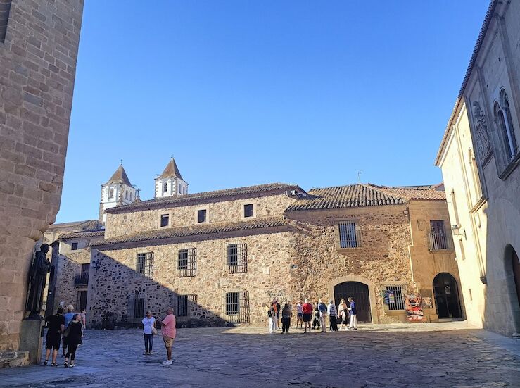 Junta destaca que alojamientos extrahoteleros extremeos registran el mejor agosto