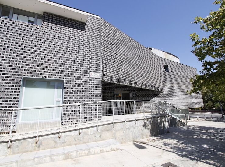 Mejora de eficiencia energtica de la Casa de Cultura Nueva Ciudad licitada por 82000