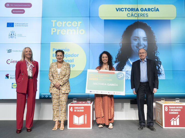 Victoria Garca tercera ganadora del Premio Embajador Nacional del Ao de la red Somos FP
