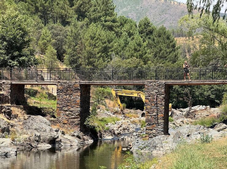 Diputacin Cceres y CHT estudian acuerdo para mejorar y limpiar cauces por tramos urbanos