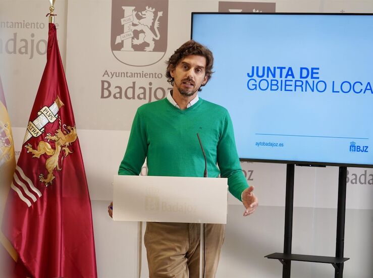 Adjudicado por 168000 euros el desbroce tratamiento con herbicidas y limpieza de solares