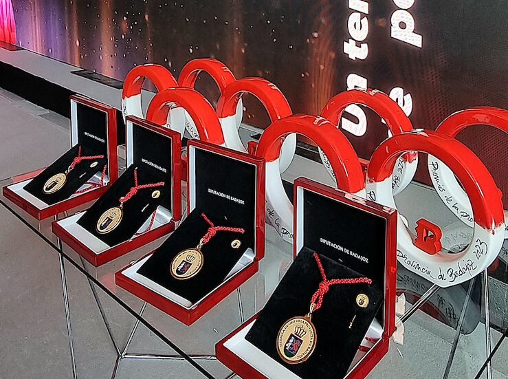 El plazo de propuestas para las Medallas de la Provincia de Badajoz contina abierto