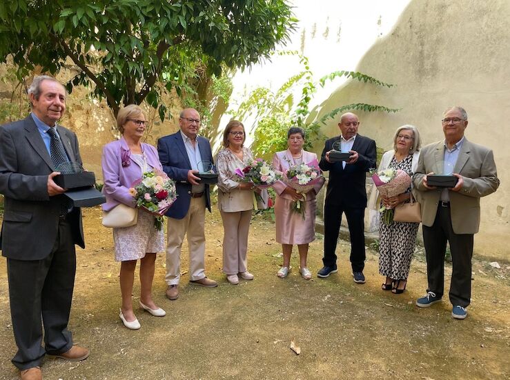 Ayuntamiento Cceres homenajea a cuatro matrimonios longevos de la ciudad en Mes del Mayor