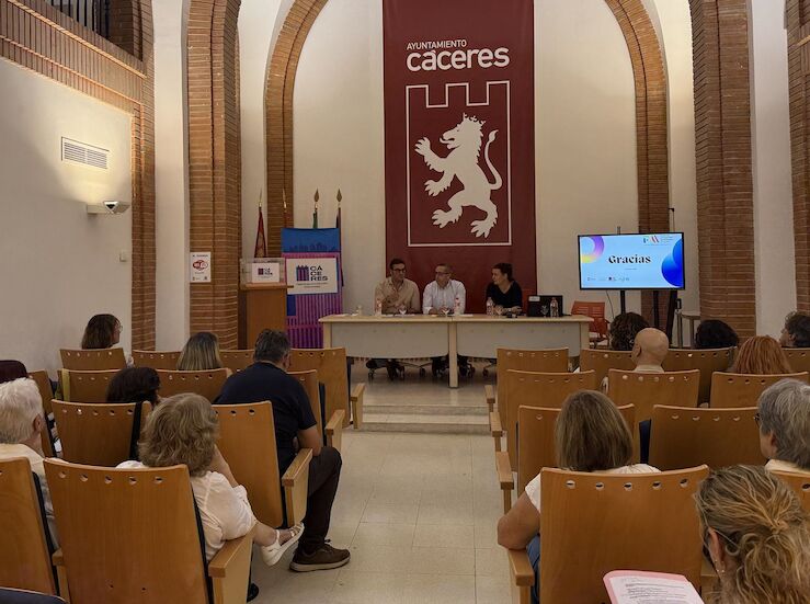 Proyecto Cceres 2031 se presenta a los vecinos a travs de sus Consejos de Distrito
