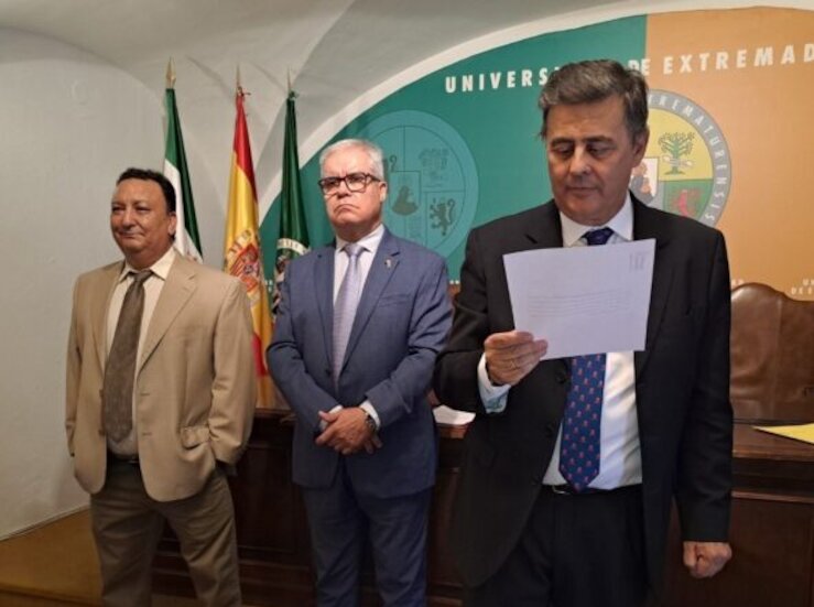 Jos Manuel Hernndez Mogolln nuevo decano de la Facultad de Empresa Finanzas y Turismo