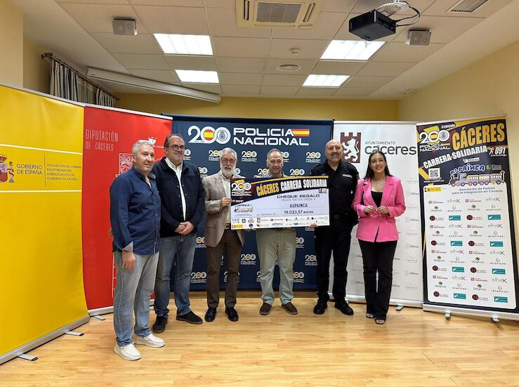 Aspainca recibe ms de 19000 euros de la Carrera Solidaria Ruta 091 celebrada en Cceres