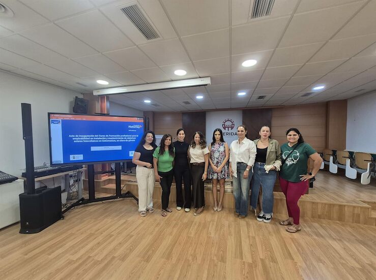 Naturgy promueve curso para favorecer el acceso de desempleadas al sector fotovoltaico
