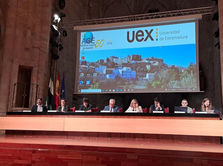 470 profesionales en XXIX Congreso de la Asociacin Espaola de Geografa en Cceres