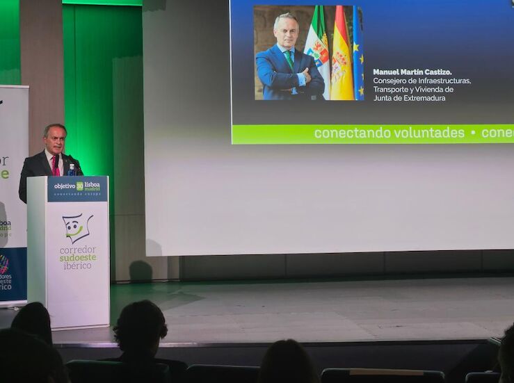 Martn urge el AVE MadridBadajoz en 2030 en dos horas y por la nueva plataforma