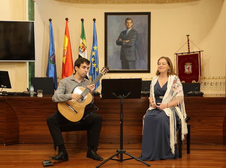 Los conservatorios pacenses abren el curso oficial con la leccin histrica de Leza Cruz