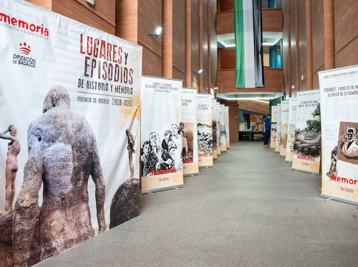 Muestra itinerante Lugares y Episodios de Historia y Memoria 1936 1939 llega a Mrida