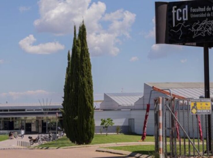 La Facultad de Ciencias del Deporte de la UEx reconocida con Trofeo Joaqun Blume del CSD