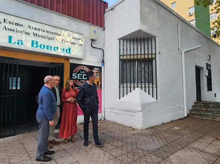 Ayuntamiento Cceres invierte 37000 euros en la mejora del Hogar de Mayores de la Bondad