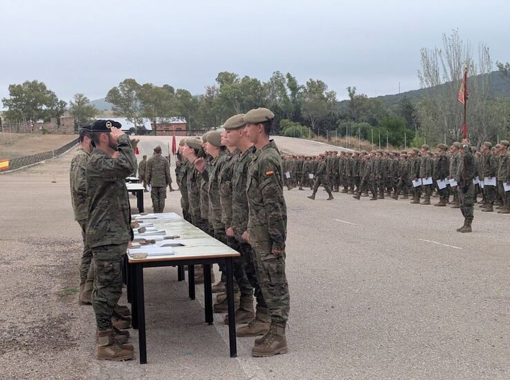 1109 soldados concluyen la fase de formacin militar especfica en el Cefot de Cceres