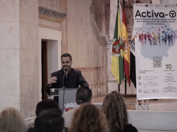 70 personas con discapacidad en jornada de formacin de Fundacin ONCE en Olivenza