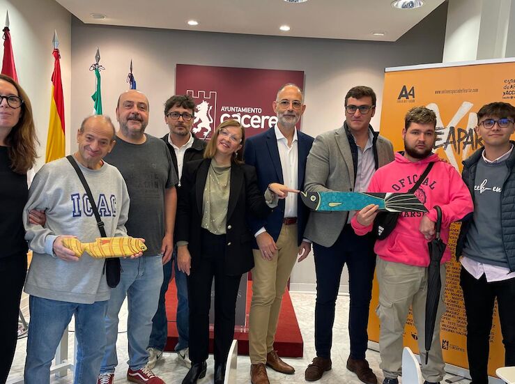 La XI Feria Arte Aparte rene en Cceres a cien propuestas artsticas de todo el mundo