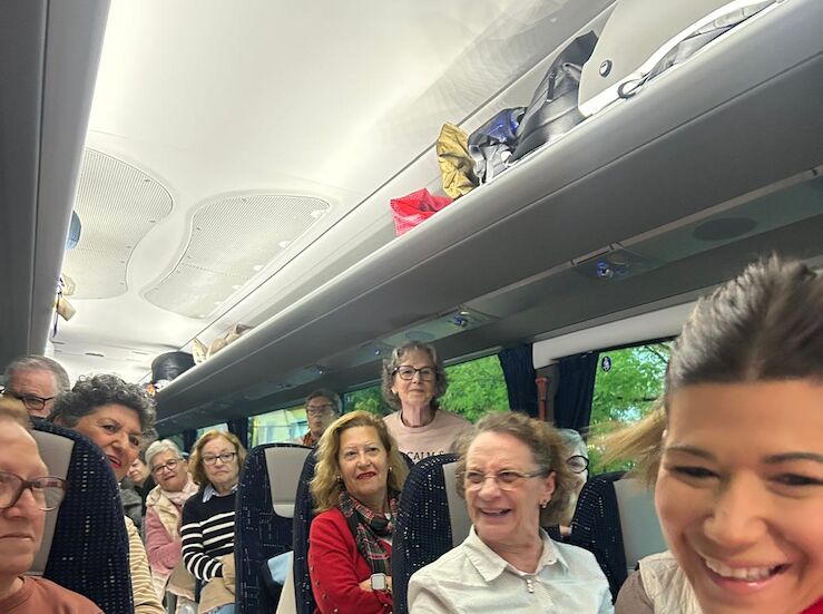 Los mayores de Cceres viajan al parque Puy du Fou dentro de un nuevo circuito cultural