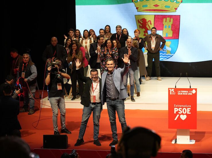 En Mrida Pedro Snchez arropar a Gallardo en su primer acto conjunto de precampaa