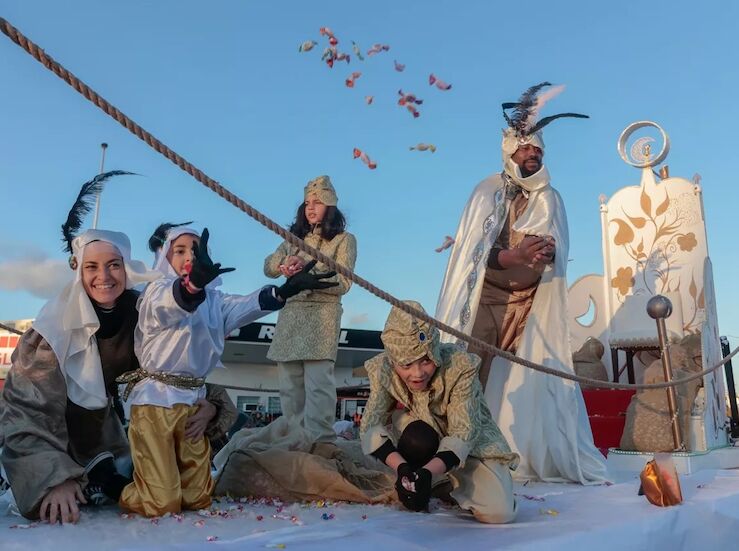 Seleccionadas 15 carrozas de asociaciones que participarn en Cabalgata Reyes Mrida 2026