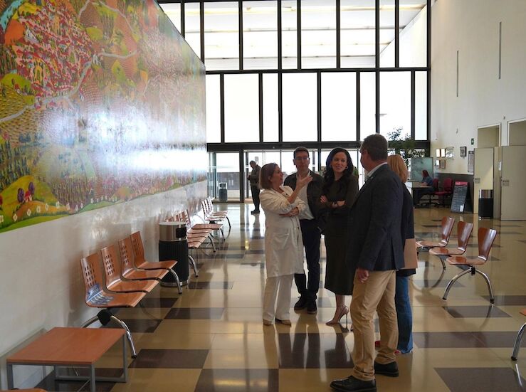 La consejera de Salud y Servicios Sociales visita el Hospital Tierra de Barros