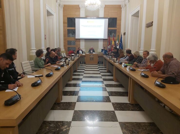 Presentan proyecto depuracin y saneamiento en Consejos de Participacin de Cceres