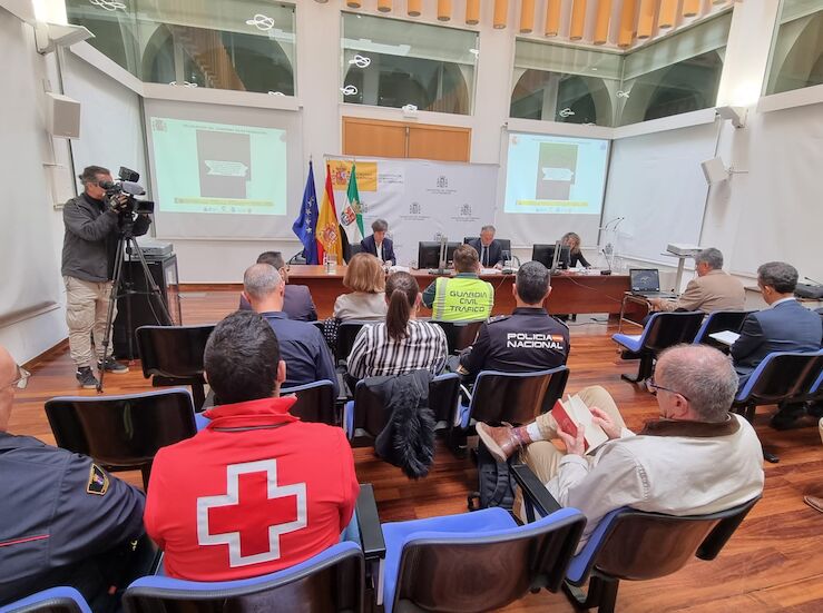 El Plan de Vialidad Invernal en Extremadura dispone de 32 equipos completos de maquinaria