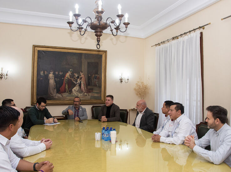 Delegacin de Guatemala visita la provincia para conocer labor en gestin agua y residuos
