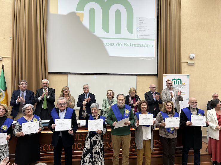 La Universidad de Mayores de Extremadura inicia el curso acadmico con 4004 alumnos