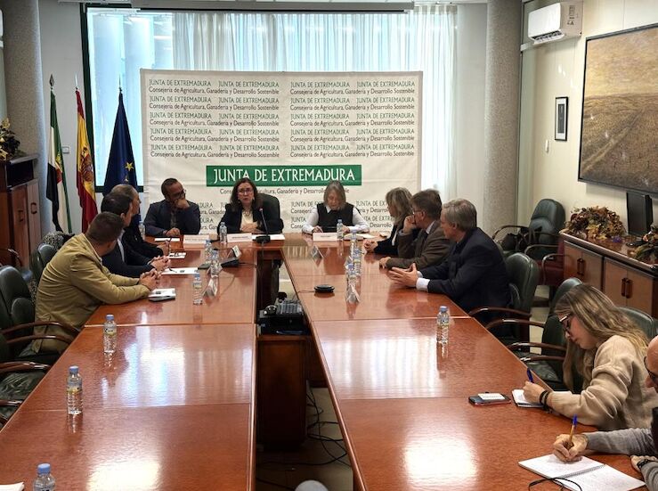 Convenio Junta Diputacin y Acuaes para obras abastecimiento agua a Cabezuela y Pasarn