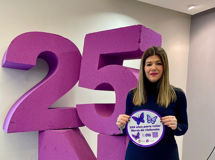 Cceres celebra el 25N con un acto institucional y simblico contra la violencia machista