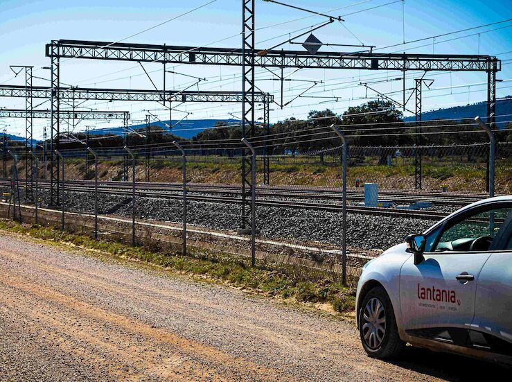 Lantania y Sacyr electrificarn segundo tramo de la alta velocidad a Extremadura por 35M