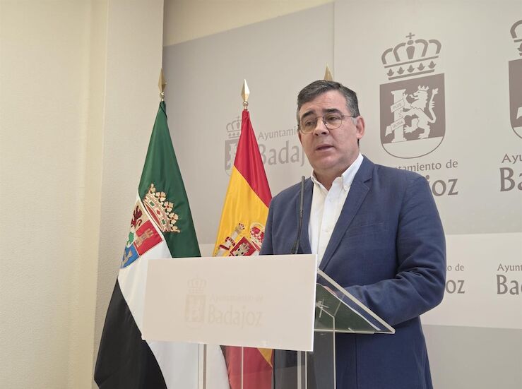 Vox Badajoz propone una red que acompae a personas que viven en soledad no deseada