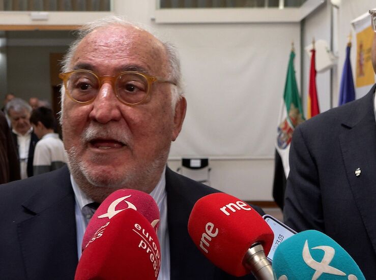 DGT advierte de que no va a haber prrroga con balizas V16 obligatorias desde 1 enero