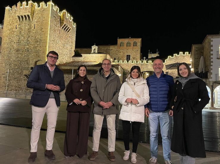 En el 39 Aniversario Cceres como Patrimonio Humanidad enciende iluminacin ornamental