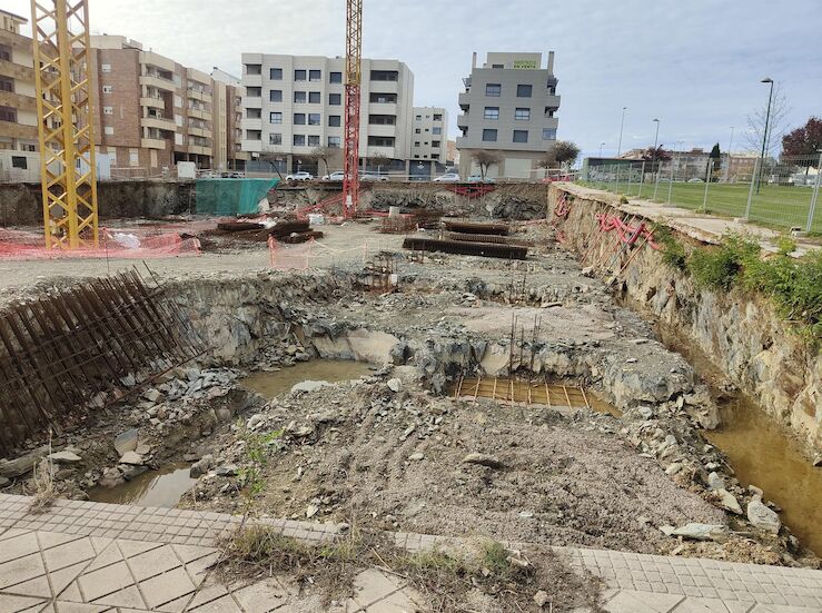 Se retoman las obras de viviendas en Casa Plata en Cceres para alquiler social a jvenes